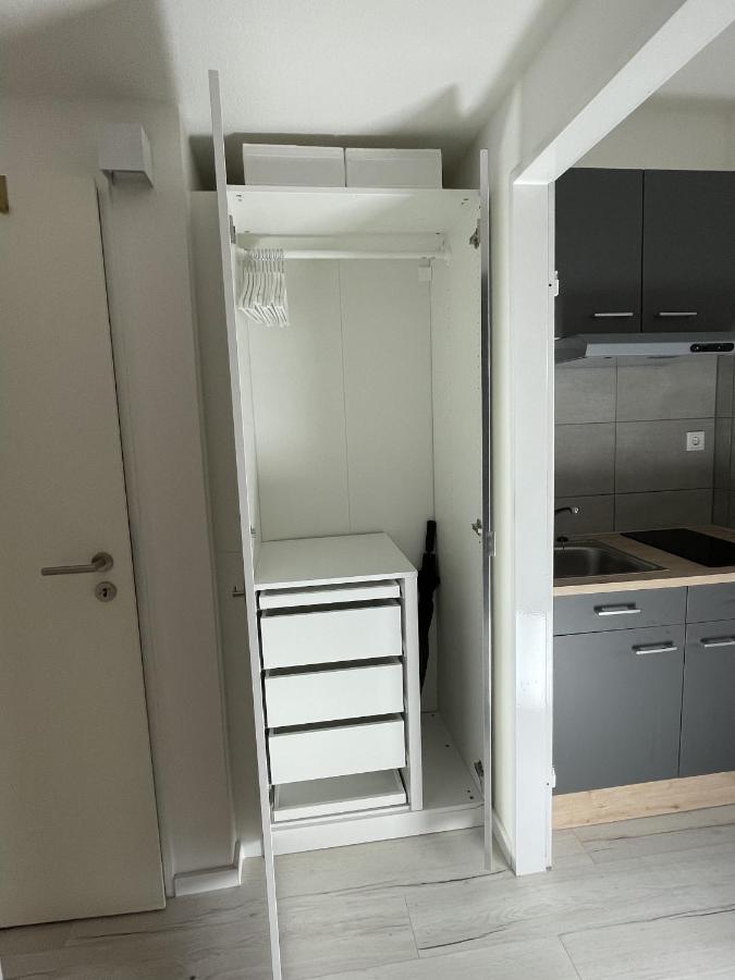 Apartment Rhein - Central - Balcony - Tradefair นอยส์ ภายนอก รูปภาพ